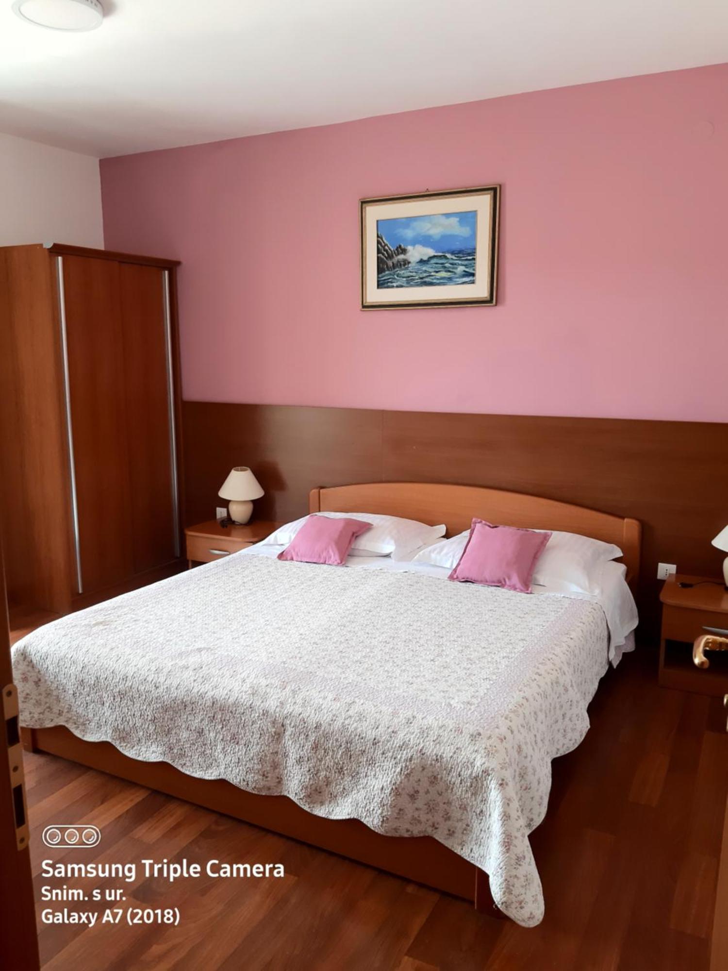 -Villa Sjor -Primosten-Apartmani- Has 2 Large Apartments And 2 Smaller Ones -Primosten Lokvice 6 Eksteriør bilde